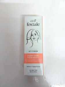 Foxtale Super Glow Face Wash