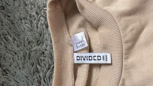 H&amp;m Beige Cropped Sweatshirt
