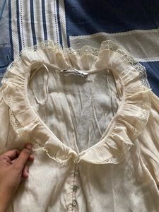 Brand: Zara.. Size: Small