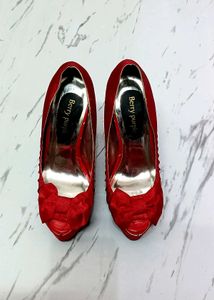 Hot Red Sexy 🔥💋 High Heels Pumps Size 7