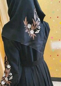 Beautiful Embroidery Work Abaya