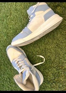 ZUDIO SNEAKERS (Good Condition)