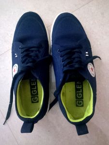 Sneakers ..🤩