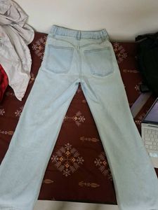 Wide Leg Light Wash Jeans