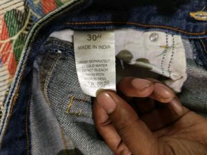 Indigen Distressed Jeans In Perfect Condition