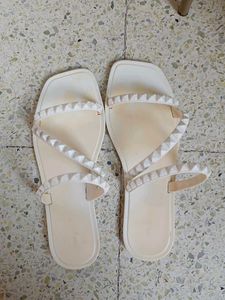 🎀Forever21- Studded Jelly Sandals