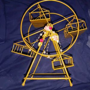Golden Metal Giant Wheel