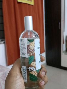 Body Shop Shea-body Mist: Hardly Used
