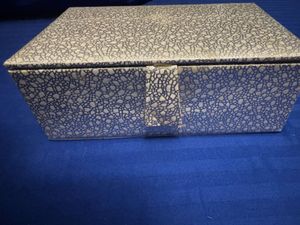Vanity/jewllery Box