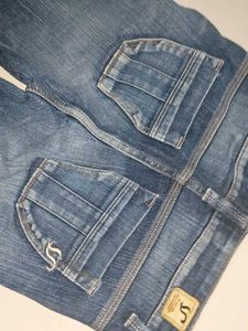 Venus Jean: Classic Denim