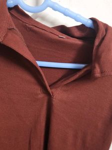 Sleeveless Polo Top