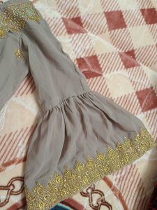 Elegant Grey &amp; Gold Kurta