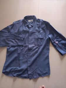 Preloved Shirt denim Blue Color  ( some Color change Seen At One CupLink