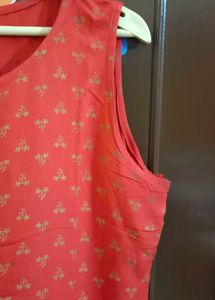 Red Sleeveless Kurti..
