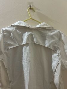Women&#39;s white shirt top