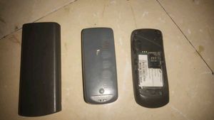 Vintage Cell Phone Bundle