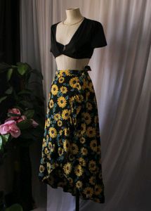 H&amp;M Sunflower Print Skirt And Top