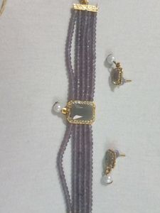 Grey Choker With Earrings