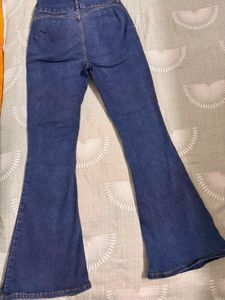 Flared High-Waisted bootcut jeans