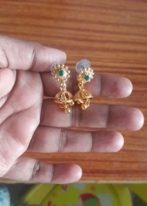 Chocker With Earings