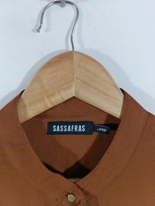 Sassafras Brown Top