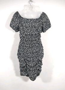 TokyoTalkies Black Printed Ruched Dress(Women's)