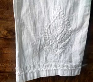 Embroidered Lucknowi Pant