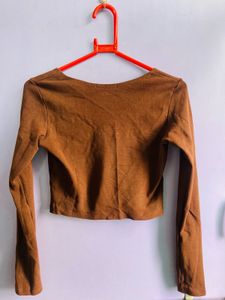 Body Hugging Crop Top