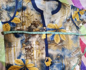 Rayon Kurti In Good Condition