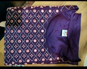 Women Embroidered Kurta
