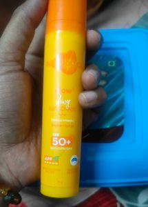 Aqualogica Glow+ Dewy Sunscreen