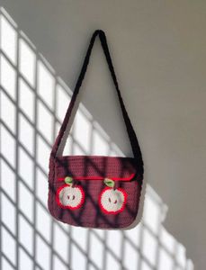 Crochet Apple 🍎 Sling Bag