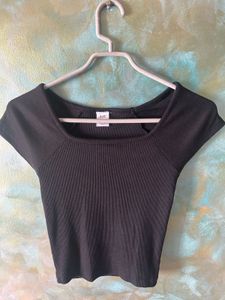 Pack Of 2 Ribbed Crop Tops