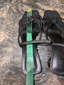 🔻H&amp;M block heels 👠