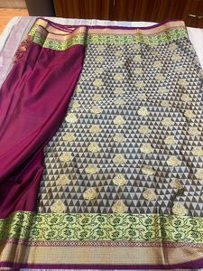 Elegant Green &amp; Gold Saree ( Kanjivaram silk)