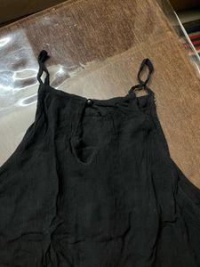 Black Sleeveless Top