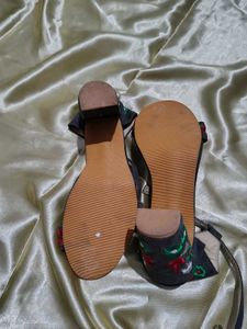 Embroidered Heel Sandals