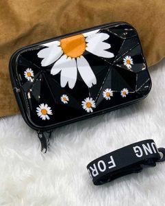 Daisy Print Pouch
