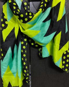 Pretty Black &amp; Green Stole/Scarf✨