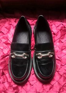 Chunky Sloe Black Loafers