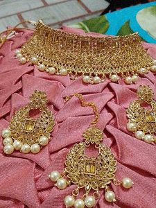 Beautiful Golden Set