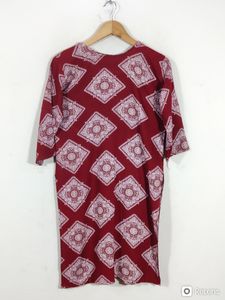 Heera Round Neck With 3/4th Sleeves Kurta (Women&#39;s