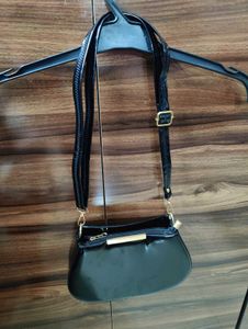 Elegant Black Shoulder Bag