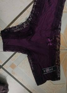 Women&#39;s Wear
