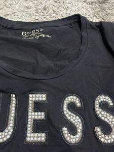 GUESS TOP