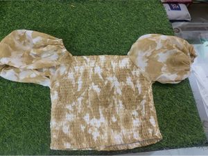 Chic Tie-Dye Crop Top