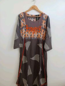 Thread Work Embroidery Kurta