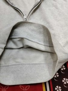 Cozy off white Pullover Sweatshirt