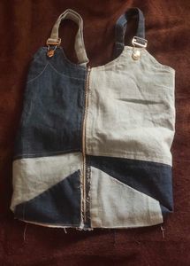 Trendy Denim Patchwork Crop Top🐬