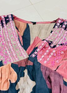Floral Pattern V Neck Kurta